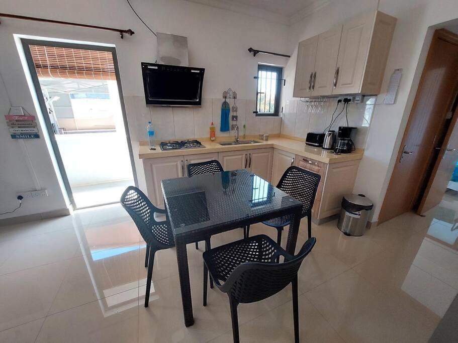 New Chic Apartment Flic En Flac Екстер'єр фото